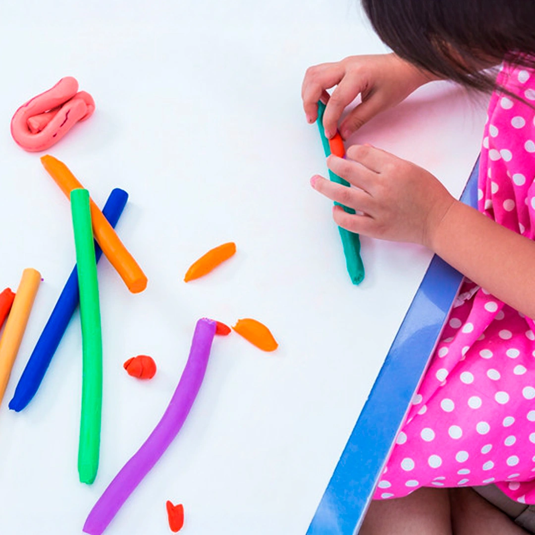 ALPINO Kit 12 barritas plastilina Neon modeling