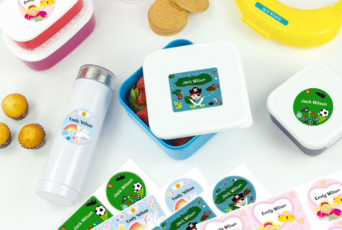 Themed labels for bottles and lunch boxes Themed labels for bottles and lunch boxes