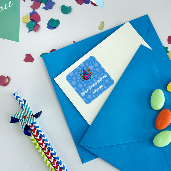 48 Adesivi Ovale 'Happy Birthday' Per Pacchi Regalo - 8 Disegni, 40x20 Mm, Etichette In Carta Full Colour, Ideali Per Confezioni E Biglietti