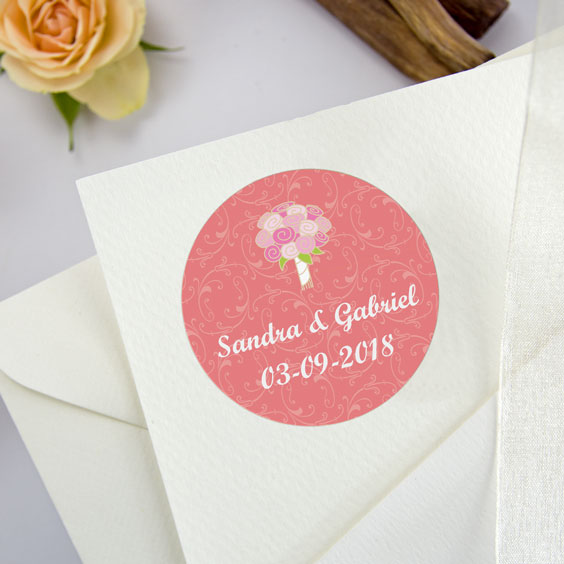 Round labels for weddings