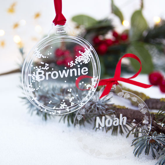 Boule De Noël En Méthacrylate Transparent Personnalisée Et Gravée