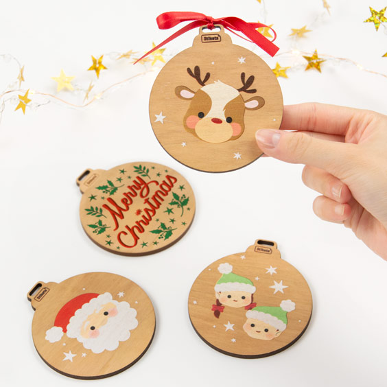 Pack of wooden Christmas Baubles