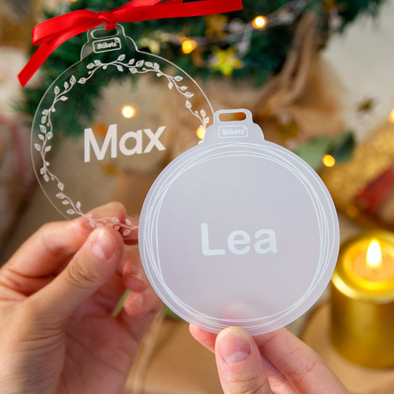 Bolas de Navidad personalizadas de metacrilato