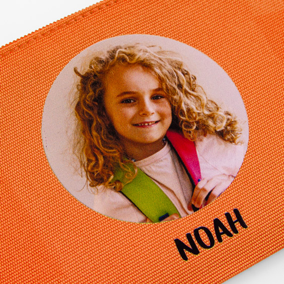 Estuche escolar plano personalizado con foto color naranja