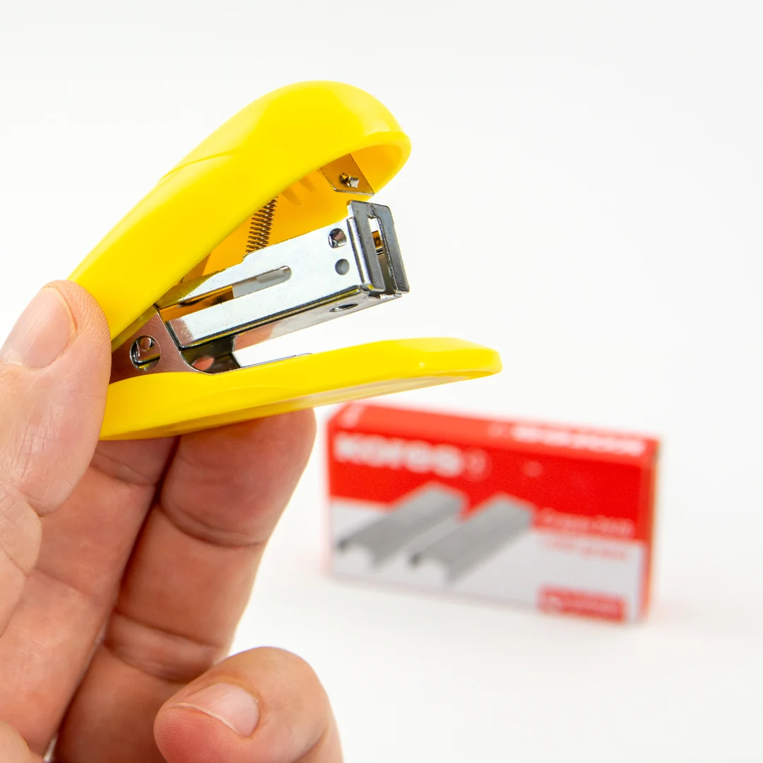 GRAFOPLAS Mini grapadora KORES