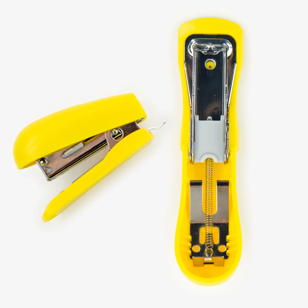 GRAFOPLAS Mini grapadora KORES