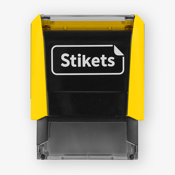 Sello rectangular personalizado color amarillo para marcar ropa y objetos