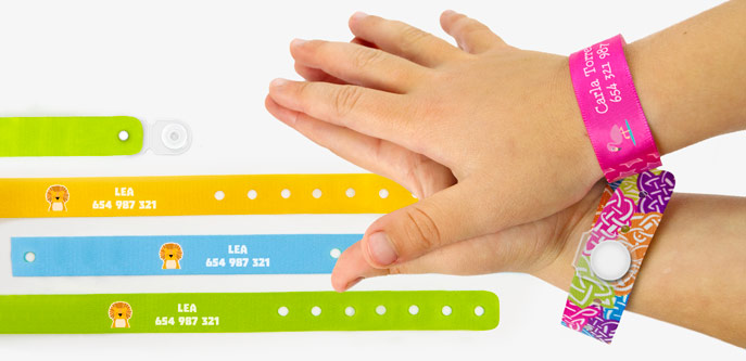 Distintos usos de las pulseras identificativas para niños