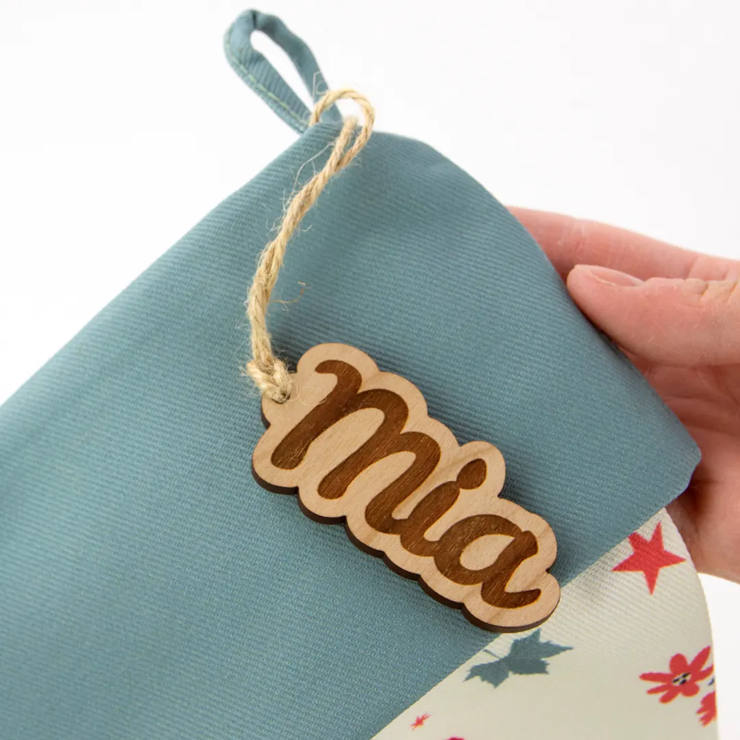 Gepersonaliseerde houten sleutelhanger met naam Gepersonaliseerde houten sleutelhanger met naam