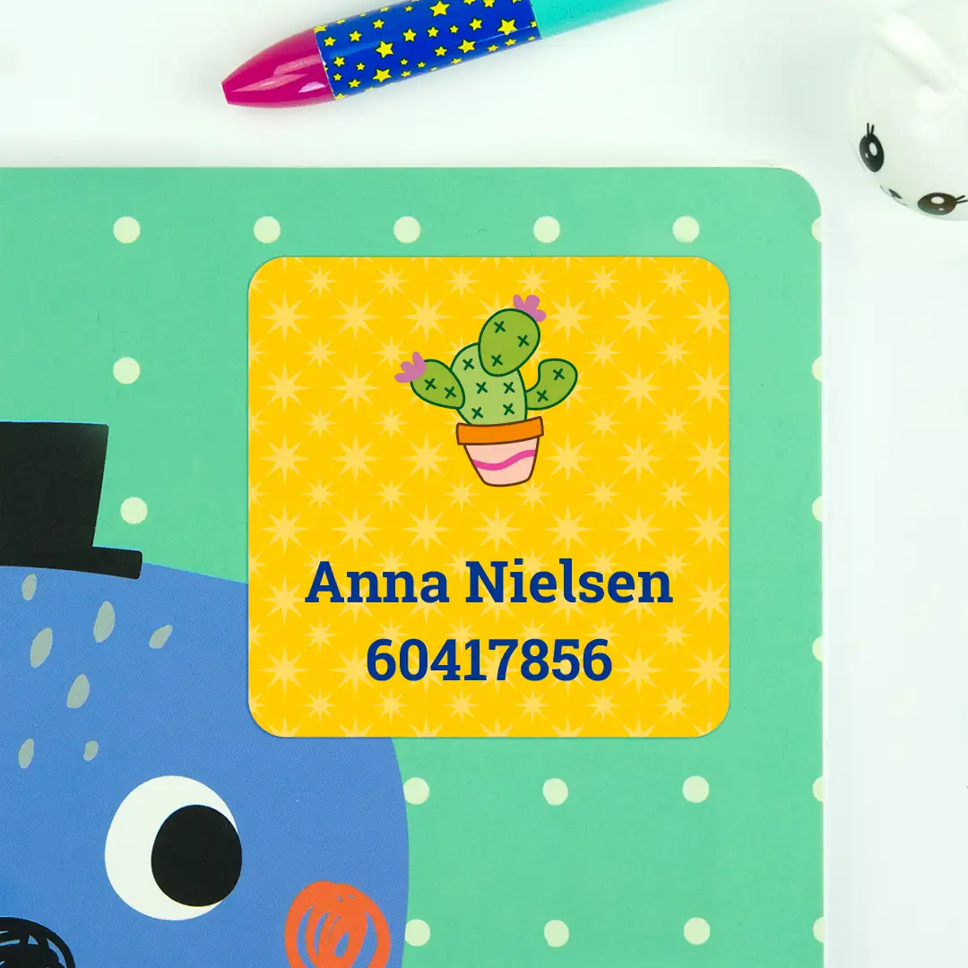 Store firkantede navnemærker
