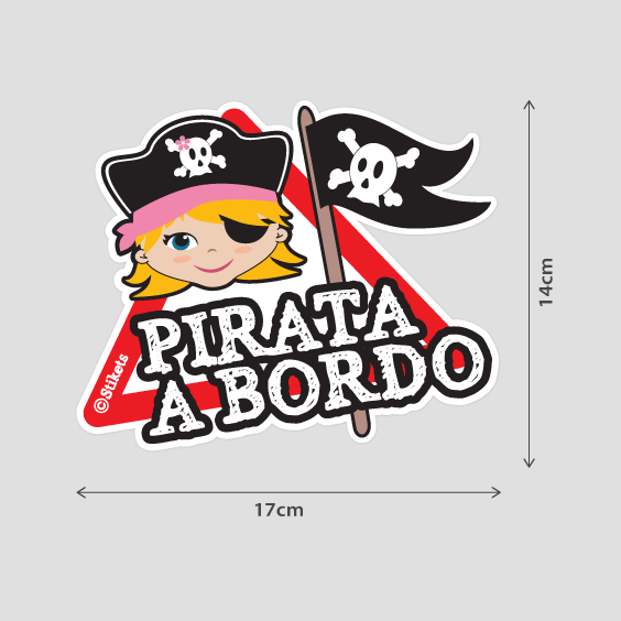 Bambina Pirata a bordo b
