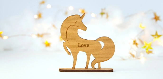 Figuras personalizadas de madera pequeñas