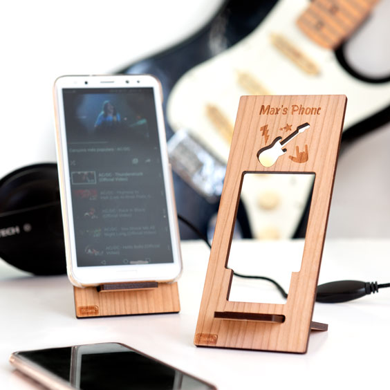 Suport per a mòbil personalitzat de fusta
