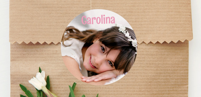 Etiquetas redondas com foto para comunhões