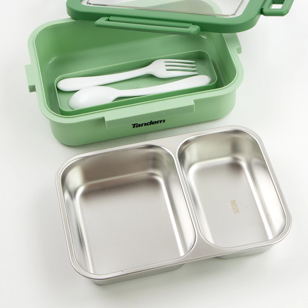 Customisable Tandem green lunch box with compartments